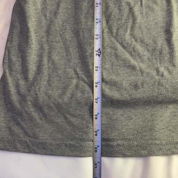 Men’s Gray Tank Top Size Large - Picture 5 of 7